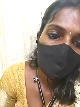 Snapshot of Honey_rosetamil chatting on 05-08-26, 04:23 Honey rosetamil online show from 05-08-26, 04:23