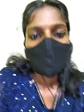 Snapshot of Honey_rosetamil chatting on 05-15-26, 06:48 Honey rosetamil online show from 05-15-26, 06:48