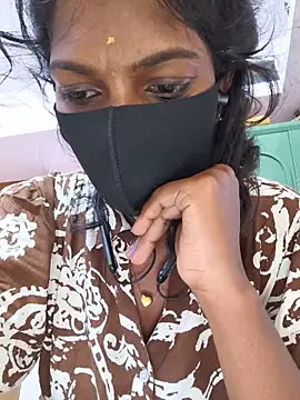Snapshot of Honey_rosetamil chatting on 05-17-26, 03:15 Honey rosetamil online show from 05-17-26, 03:15
