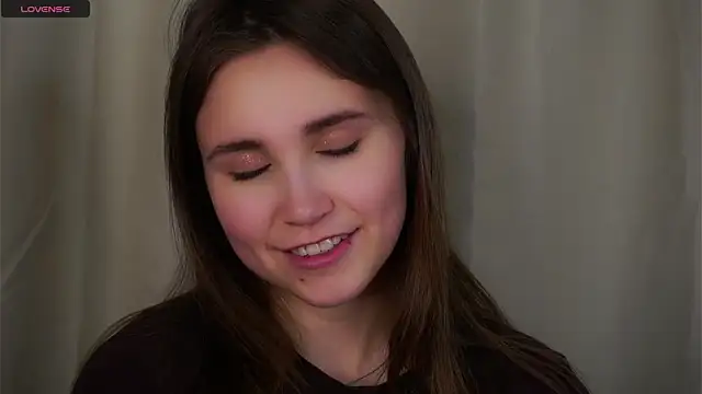 Snapshot of EthalFlowers chatting on 11-29-25, 01:19 EthalFlowers online show from 11-29-25, 01:19