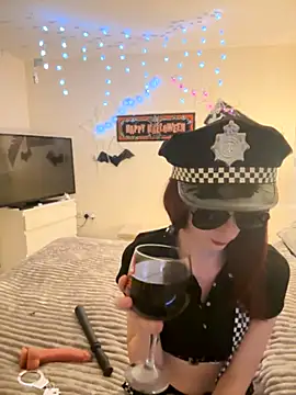 NaughtyLittleLouise online show from 10-24-25, 10:17