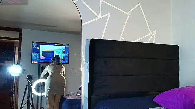 karlamoon23 online show from 04-02-26, 08:17