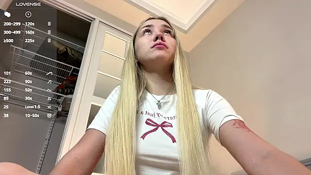 LilianBenskin online show from 06-09-26, 05:30