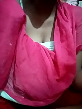 Snapshot of kaviyaponnu0987 chatting on 05-22-26, 02:44 kaviyaponnu0987 online show from 05-22-26, 02:44