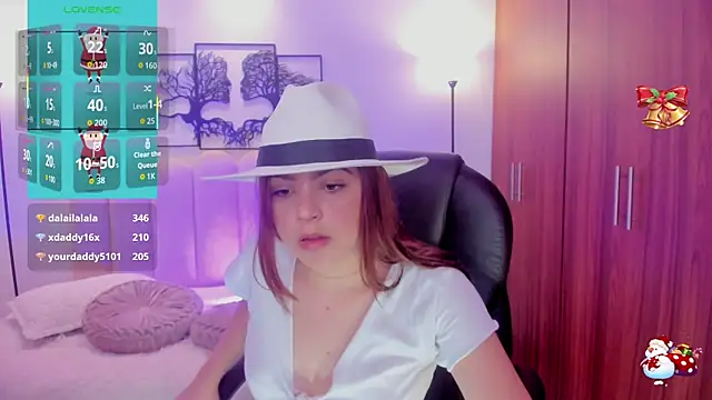 Snapshot of Madelin_carter chatting on 10-19-25, 07:14 Madelin carter online show from 10-19-25, 07:14