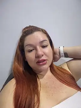 Snapshot of Bigass_curvy chatting on 06-22-26, 12:24 Bigass curvy online show from 06-22-26, 12:24