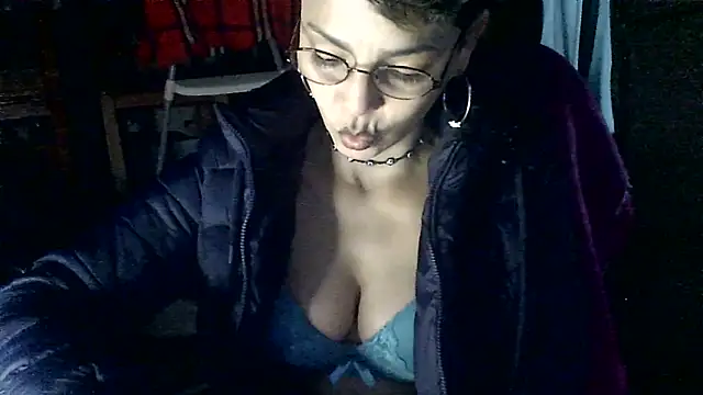 Snapshot of Lulypsicologasexual chatting on 06-18-26, 11:47 Lulypsicologasexual online show from 06-18-26, 11:47