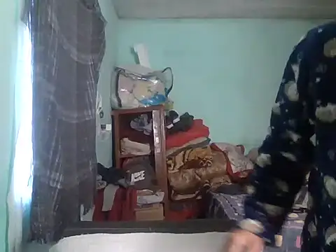 Snapshot of chicooxx chatting on 11-14-25, 02:05 chicooxx online show from 11-14-25, 02:05