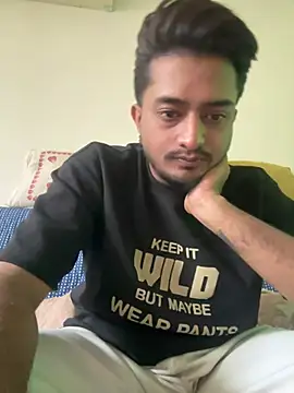 Snapshot of seenu2101 chatting on 04-28-26, 02:27 seenu2101 online show from 04-28-26, 02:27