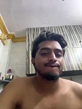 Snapshot of seenu2101 chatting on 05-15-26, 01:56 seenu2101 online show from 05-15-26, 01:56