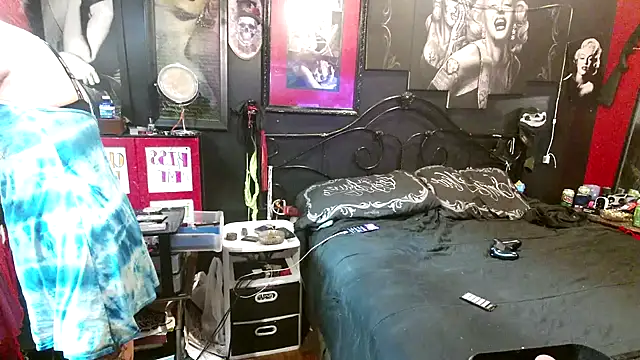 Splash Queen420 online show from 12-23-25, 04:10