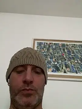 Maurinho3005 online show from 11-20-25, 08:14