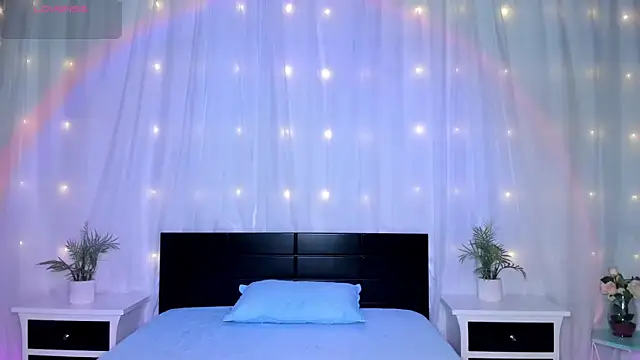 Evolet Bee online show from 06-19-26, 12:31