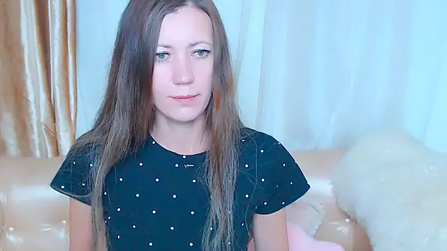 Snapshot of Bom_Mia_Bom chatting on 10-19-25, 11:38 Bom Mia Bom online show from 10-19-25, 11:38