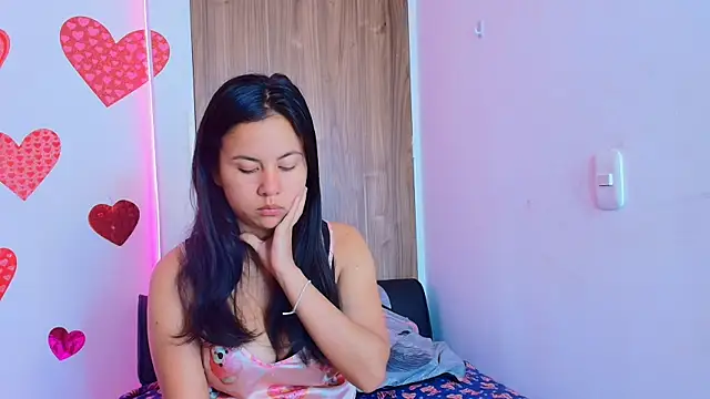 Snapshot of mady_gh chatting on 09-13-25, 04:01 mady gh online show from 09-13-25, 04:01