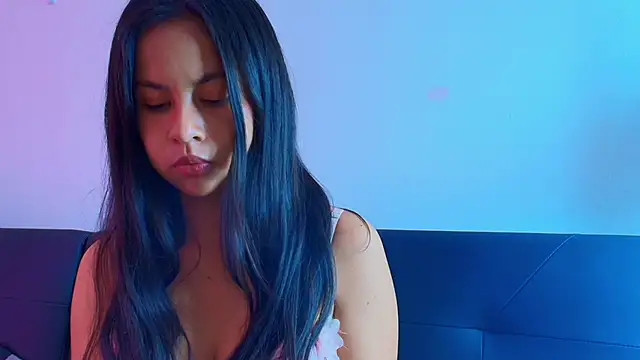 Snapshot of mady_gh chatting on 09-26-25, 04:49 mady gh online show from 09-26-25, 04:49