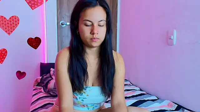 Snapshot of mady_gh chatting on 10-02-25, 05:14 mady gh online show from 10-02-25, 05:14