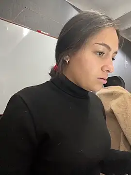 Alyha Cortes online show from 02-16-26, 01:51