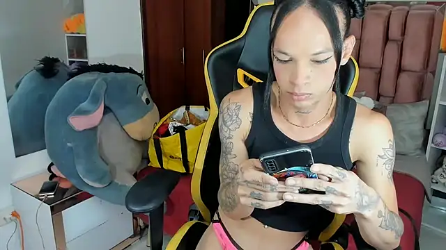 sara slut21 online show from 11-24-25, 05:34