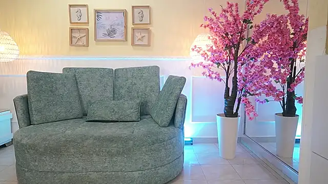 LoonaNyx online show from 09-16-25, 11:33