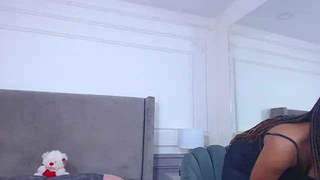 NatashaSilver online show from 10-17-25, 02:19