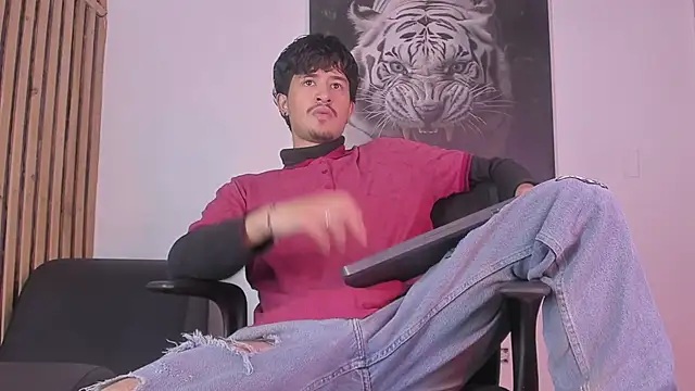 DimitriDeluxe online show from 10-10-25, 08:19