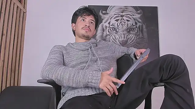 DimitriDeluxe online show from 10-16-25, 07:48