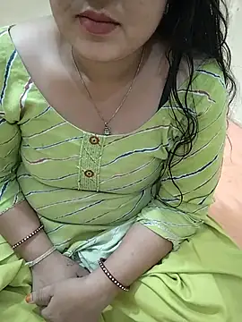 Snapshot of Diya-Sharmaa chatting on 09-24-25, 07:12 Diya-Sharmaa online show from 09-24-25, 07:12