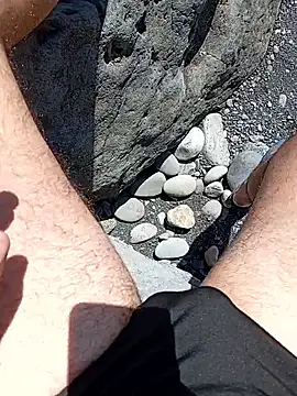 Snapshot of jr0625 chatting on 09-14-25, 03:33 jr0625 online show from 09-14-25, 03:33