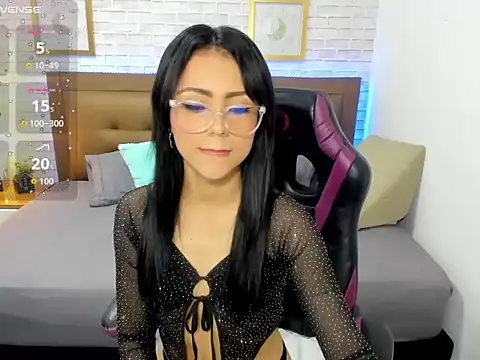 liittle sunflower online show from 11-19-25, 01:22