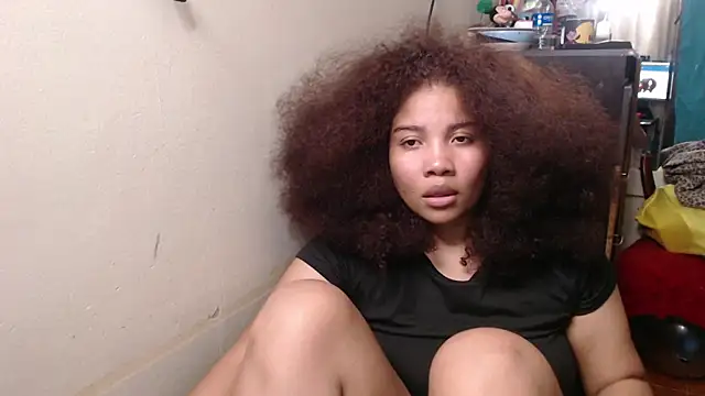 madelene online show from 04-21-26, 03:02