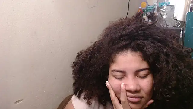 madelene online show from 06-05-26, 03:02