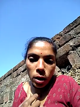 Snapshot of Sonam_mehta chatting on 11-09-25, 03:16 Sonam mehta online show from 11-09-25, 03:16