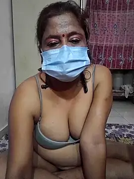 Snapshot of mature_mimi chatting on 10-27-25, 06:01 mature mimi online show from 10-27-25, 06:01