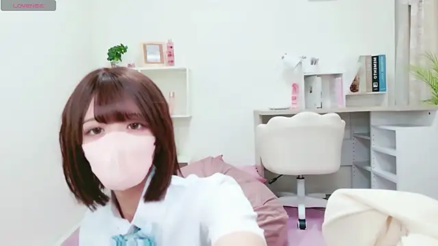 Snapshot of Reina_Fcup chatting on 05-16-26, 09:17 Reina Fcup online show from 05-16-26, 09:17