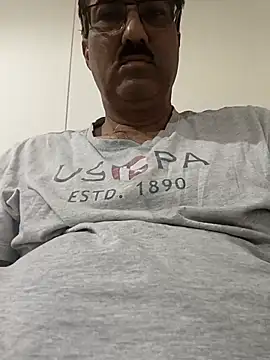 moonflower25 online show from 10-23-25, 04:34