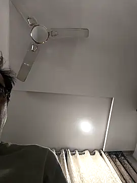 moonflower25 online show from 12-16-25, 05:18