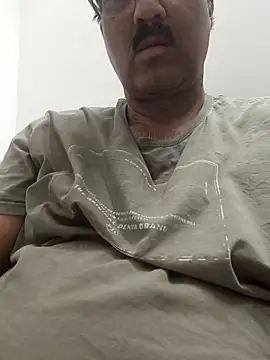 moonflower25 online show from 04-19-26, 02:27