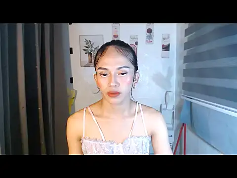 LauraSoHot online show from 09-10-25, 01:22