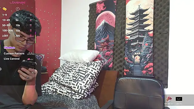 Snapshot of ace_xero_ chatting on 11-17-25, 10:15 ace xero online show from 11-17-25, 10:15