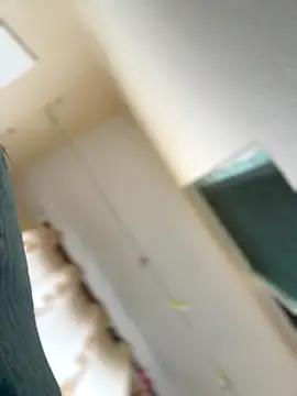 iSelena online show from 10-27-25, 07:12