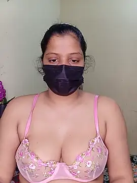 Snapshot of Rose-luckey chatting on 06-10-26, 03:33 Rose-luckey online show from 06-10-26, 03:33