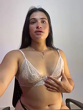 alice shyness online show from 10-20-25, 04:24