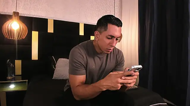 Lucio  Fox online show from 04-05-26, 12:24