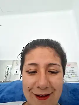 Snapshot of CAROLINE__07 chatting on 10-09-25, 07:01 CAROLINE 07 online show from 10-09-25, 07:01