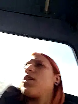 Snapshot of Zoe73_ chatting on 10-15-25, 07:36 Zoe73 online show from 10-15-25, 07:36