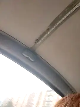 Snapshot of Zoe73_ chatting on 10-24-25, 06:37 Zoe73 online show from 10-24-25, 06:37