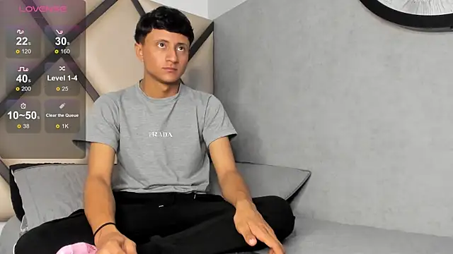  Leohot  online show from 10-04-25, 03:15