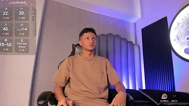  Leohot  online show from 10-31-25, 03:40