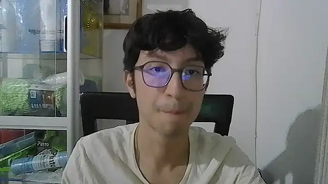 Snapshot of Kevintdx chatting on 09-11-25, 02:55 Kevintdx online show from 09-11-25, 02:55